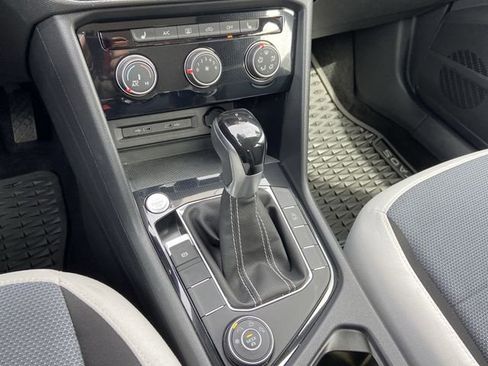 Used 2025 Volkswagen Taos S image 20