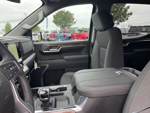 New 2026 Chevrolet Silverado 1500 RST AWD/4WD image 9