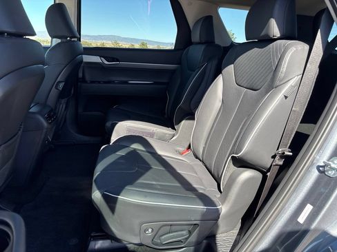 Used 2025 Hyundai Palisade XRT AWD/4WD image 13