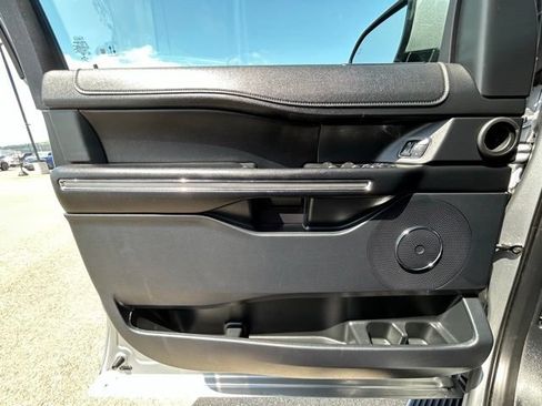 Used 2021 Ford Expedition XLT AWD/4WD image 29