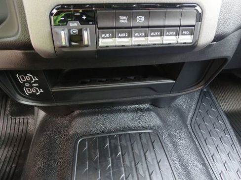 New 2026 RAM 4500 Tradesman w/ Chrome Appearance Group AWD/4WD image 39