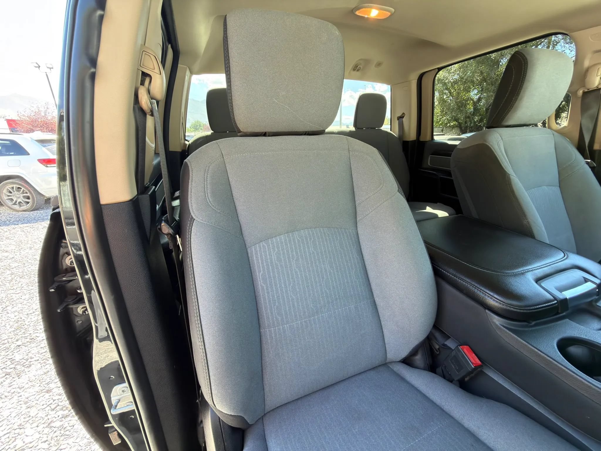 Used 2020 RAM 2500 Big Horn AWD/4WD image 9