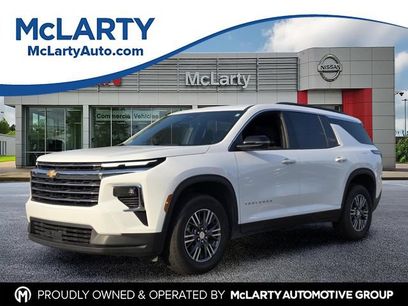 Used 2024 Chevrolet Traverse LT