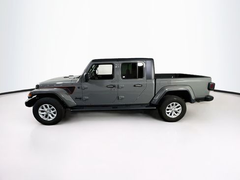 Used 2023 Jeep Gladiator Sport AWD/4WD image 8