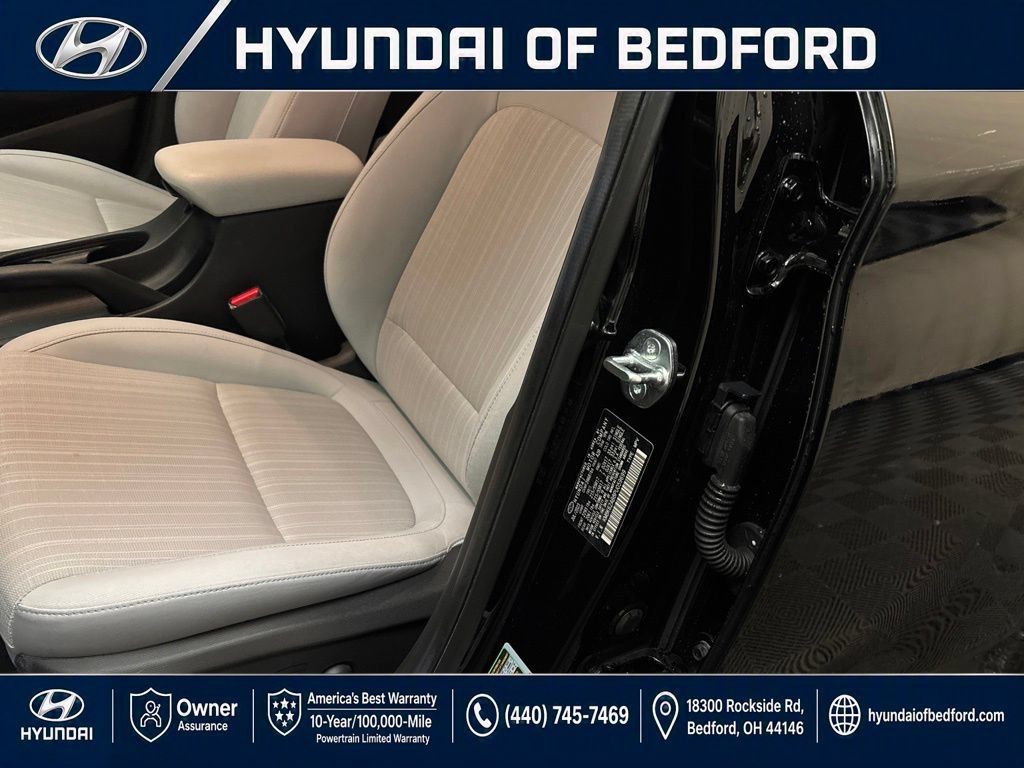 Used 2023 Hyundai Kona SEL FWD image 13