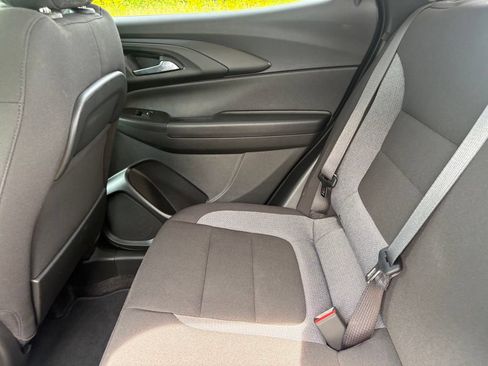 Used 2023 Chevrolet TrailBlazer LT w/ Convenience Package FWD image 39