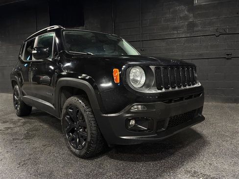 Used 2017 Jeep Renegade Altitude image 5