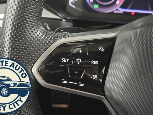 Used 2021 Volkswagen Arteon SEL Premium image 12