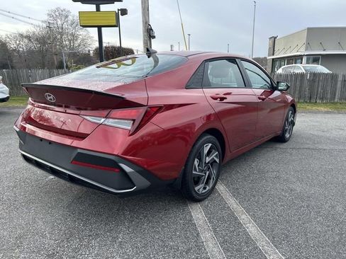 Certified 2025 Hyundai Elantra Sport image 3