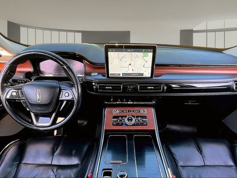 Used 2021 Lincoln Aviator Reserve w/ Equipment Group 210A AWD/4WD image 15