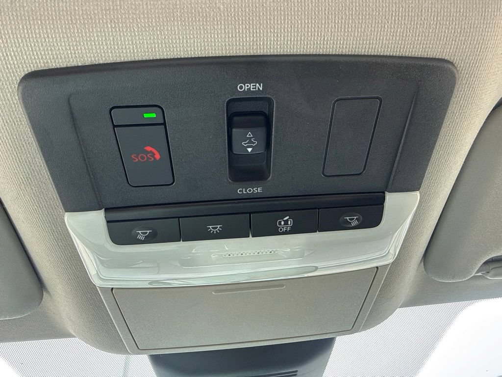 Certified 2025 Nissan Sentra SR w/ SR Premium Package FWD image 18