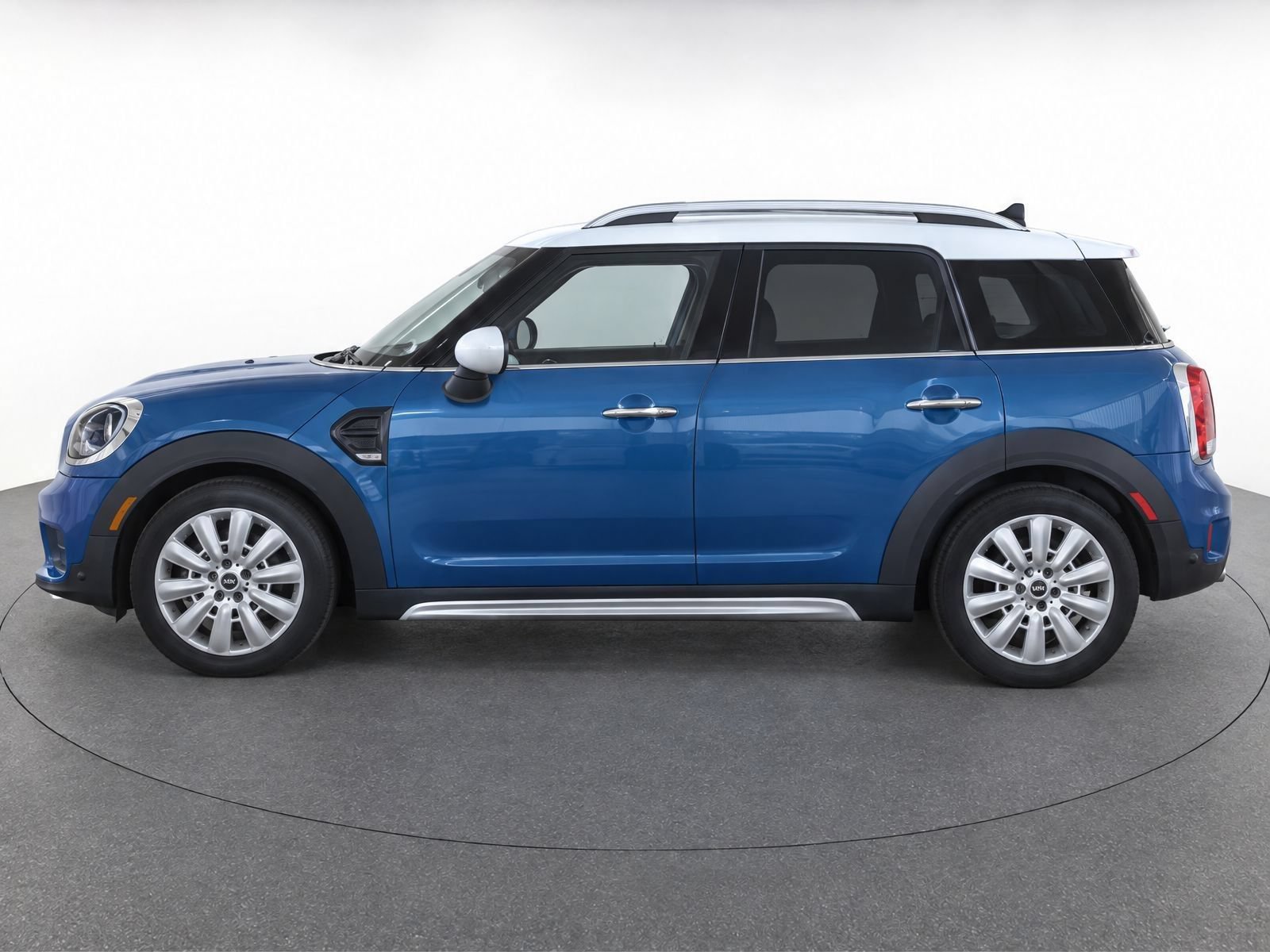 Used 2017 MINI Cooper Countryman FWD image 3