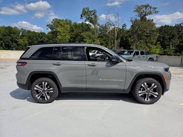 New 2027 Jeep Grand Cherokee Limited AWD/4WD image 10