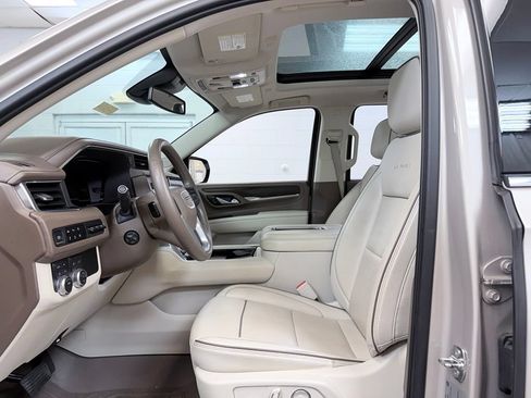 Used 2023 GMC Yukon XL Denali w/ LPO, Floor Liner Package AWD/4WD image 13