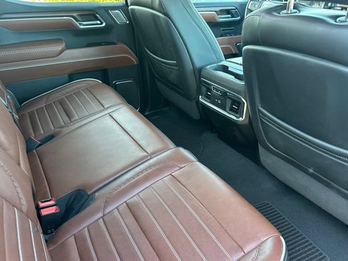 Used 2025 GMC Sierra 1500 Denali Ultimate AWD/4WD image 18