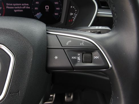 Used 2021 Audi Q3 2.0T Premium Plus w/ Premium Plus Package AWD/4WD image 27