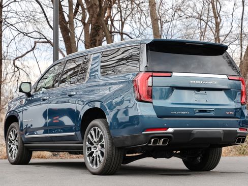 New 2026 GMC Yukon XL Denali w/ Sun & Power Step Package image 8