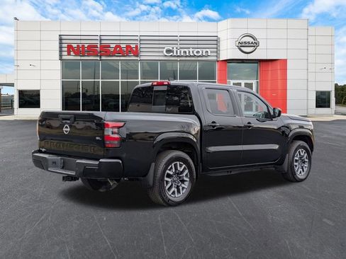 Certified 2024 Nissan Frontier SL w/ Technology Package image 3