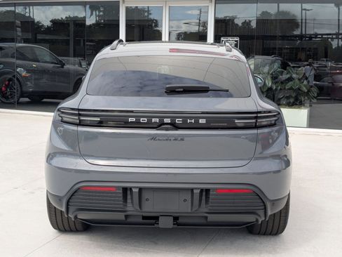 New 2025 Porsche Macan 4S Electric image 10