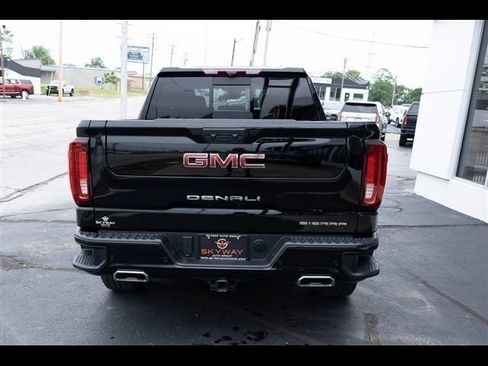 Used 2025 GMC Sierra 1500 Denali w/ Technology Package AWD/4WD image 4