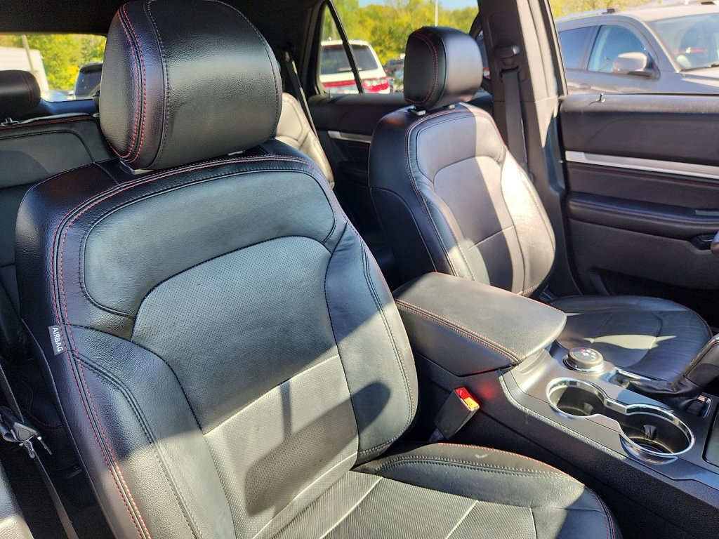 Used 2017 Ford Explorer Sport w/ Equipment Group 401A AWD/4WD image 10
