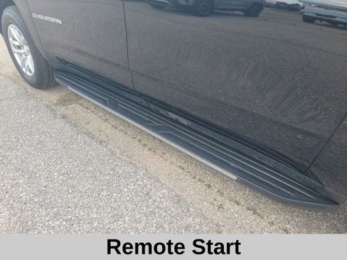 Used 2024 Chevrolet Suburban LT RWD image 6