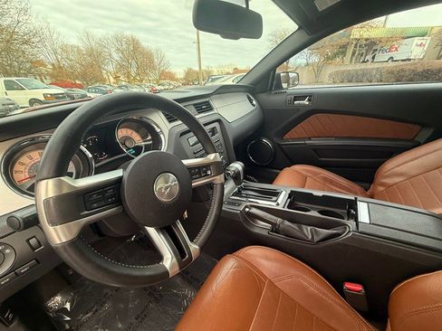 Used 2010 Ford Mustang GT image 20