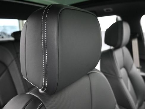 New 2026 Porsche Macan AWD/4WD image 22