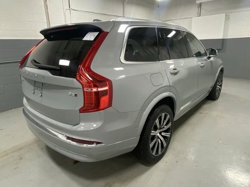 Used 2025 Volvo XC90 B6 Plus image 3