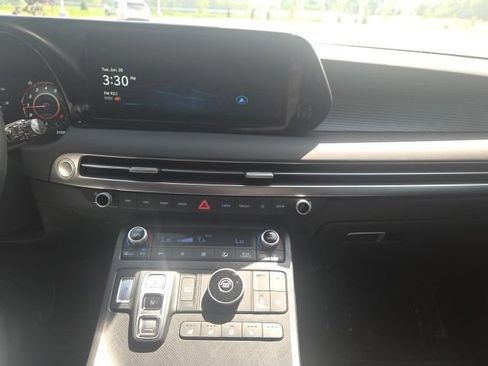 Used 2024 Hyundai Palisade Limited FWD image 32