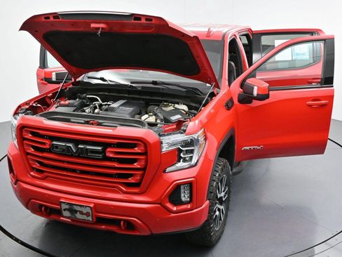 Used 2021 GMC Sierra 1500 AT4 w/ Technology Package AWD/4WD image 47