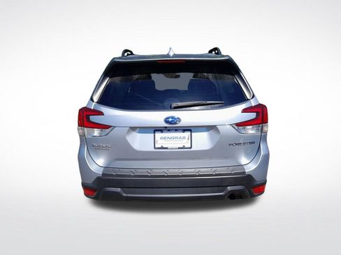 Used 2022 Subaru Forester Premium AWD/4WD image 7