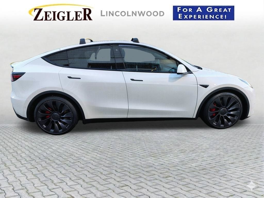 Used 2022 Tesla Model Y Performance AWD/4WD image 12