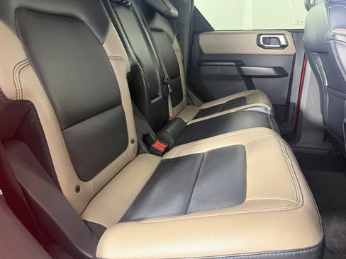 Used 2024 Ford Bronco Wildtrak AWD/4WD image 29