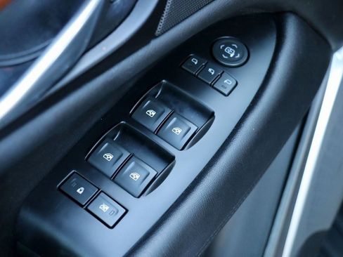 Used 2020 Cadillac Escalade ESV Premium Luxury image 21