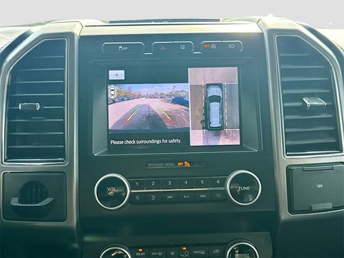 Used 2021 Ford Expedition Max Platinum image 14