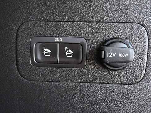 Used 2019 Hyundai Santa Fe FWD image 19