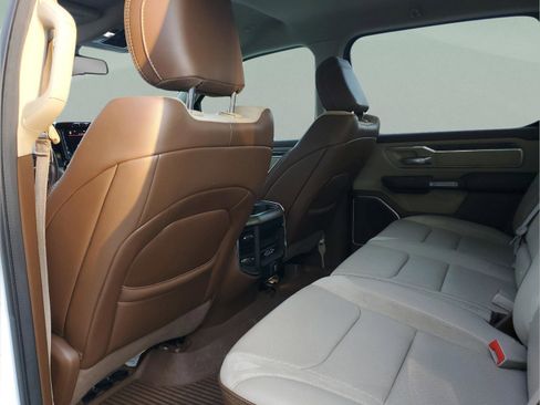 Used 2019 RAM 1500 Laramie image 7