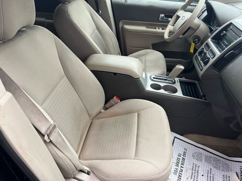 Used 2010 Ford Edge SE image 19