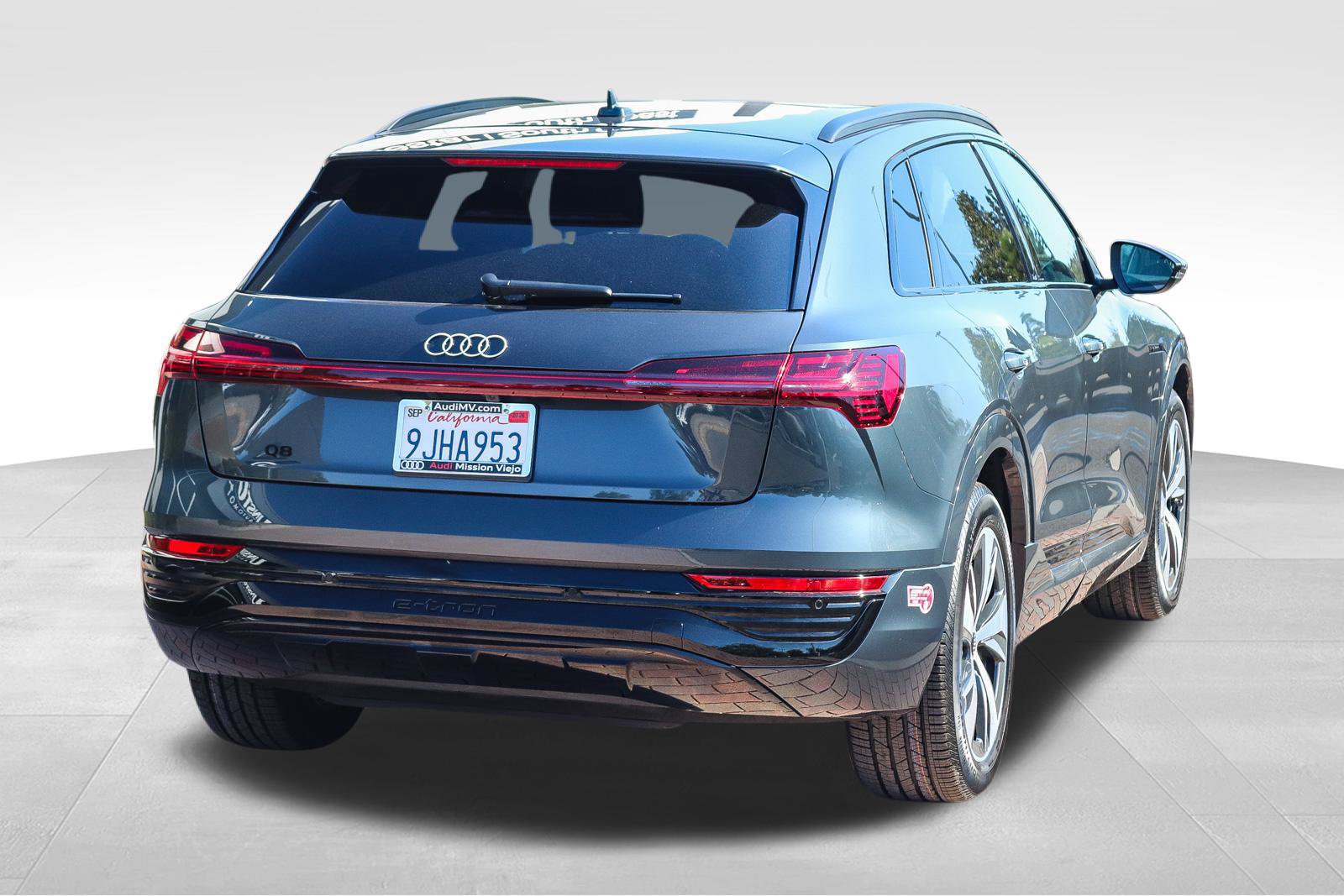 Certified 2024 Audi Q8 e-tron Premium Plus AWD/4WD image 7