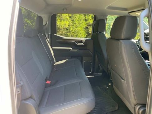 Used 2024 Chevrolet Silverado 1500 LT AWD/4WD image 32