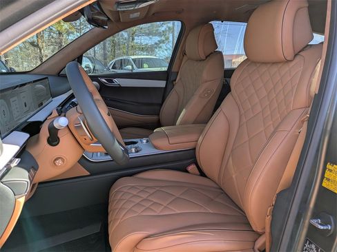 Used 2025 Genesis GV80 3.5T Prestige image 19