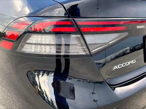 Used 2024 Honda Accord Touring image 28