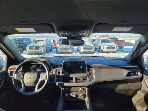 Certified 2024 Chevrolet Suburban Premier image 25