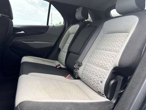 Used 2022 Chevrolet Equinox LS w/ LS Convenience Package FWD image 13