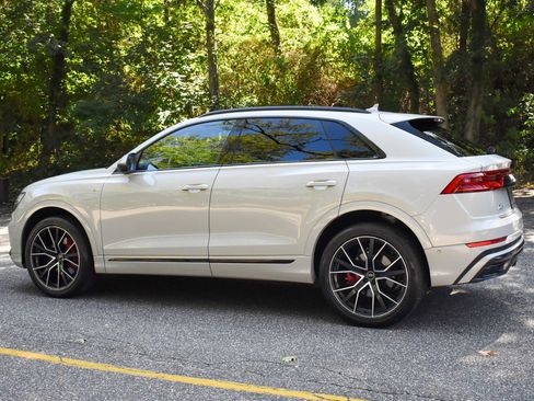 Used 2021 Audi Q8 Premium Plus w/ Premium Plus Package image 5