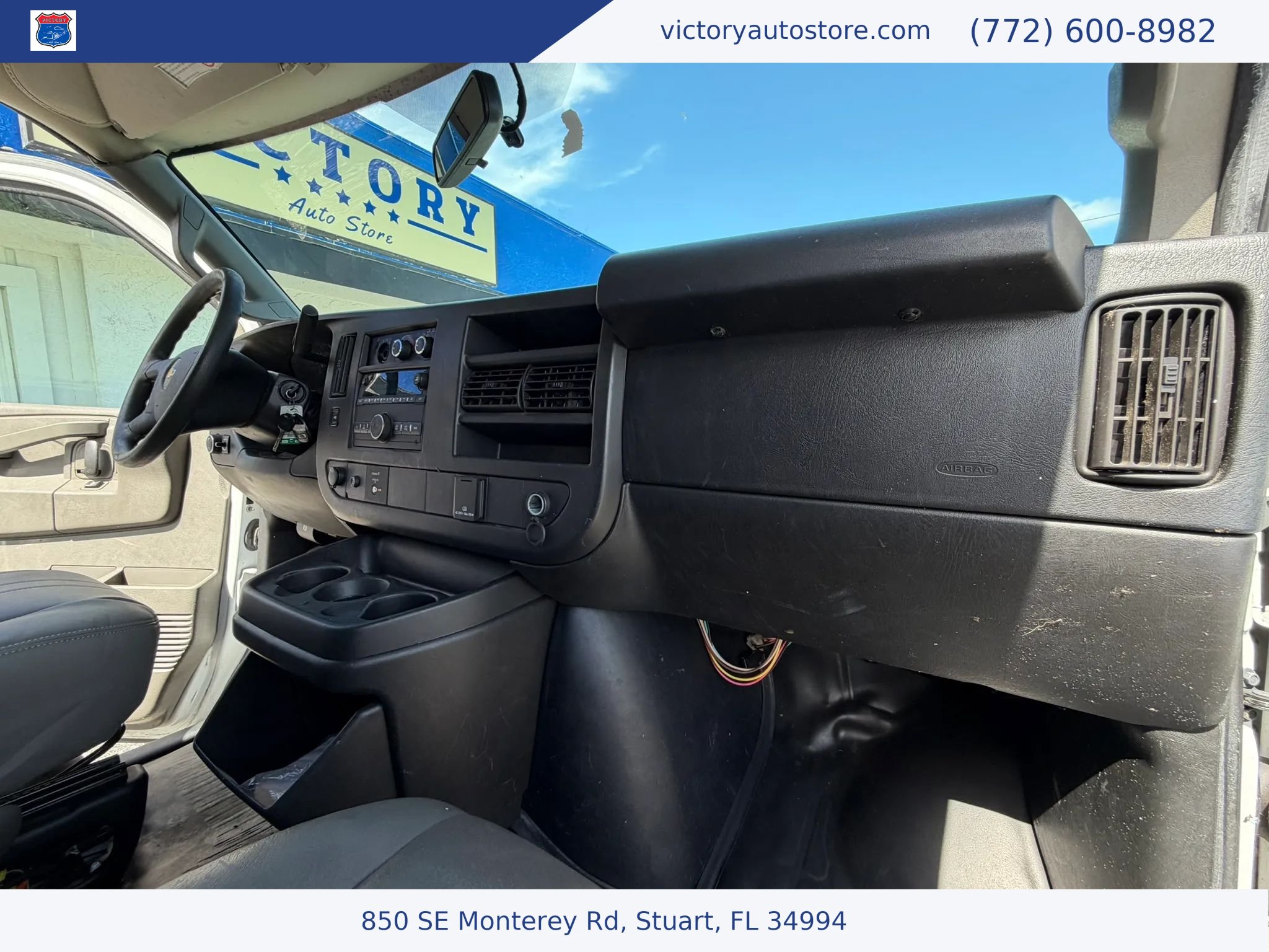 Used 2017 Chevrolet Express 2500 RWD image 23