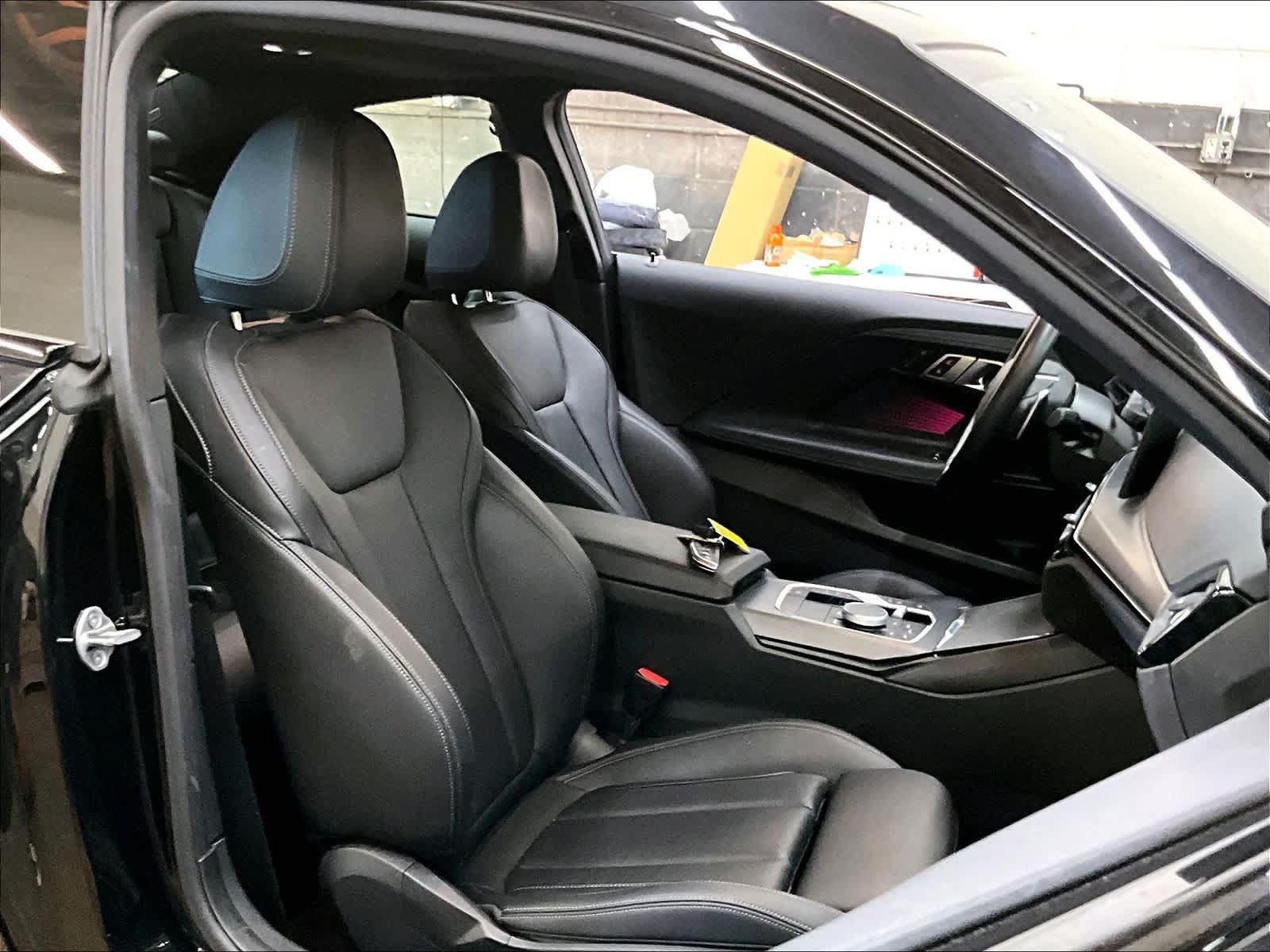 Used 2023 BMW 230i Coupe w/ Convenience Package RWD image 10