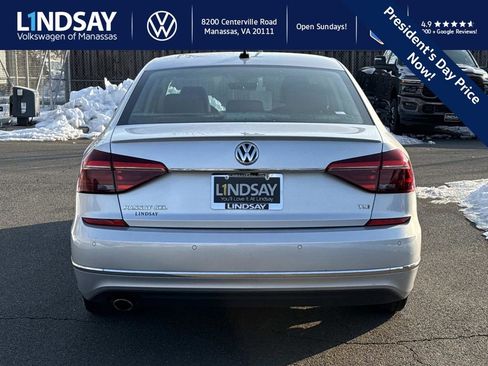 Used 2018 Volkswagen Passat 2.0T SEL Premium image 3
