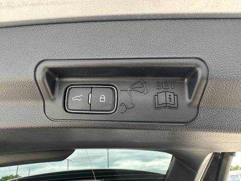 Used 2023 Ford Explorer XLT w/ Equipment Group 202A image 34